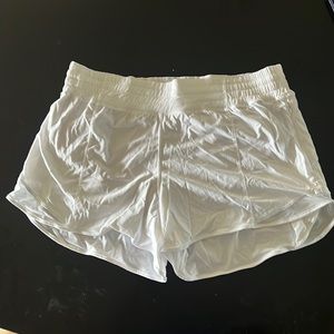 Lululemon hotty hot high rise 4”